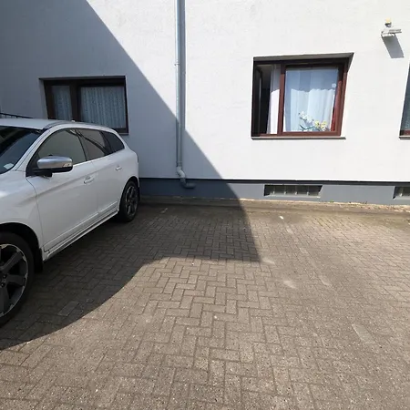 Geraeumige Mit Naehe Zum Wasser Apartment